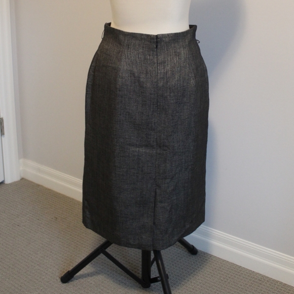 Anne Klein Skirt - Picture 2 of 3